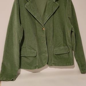 Women's green quarteroid jacket.